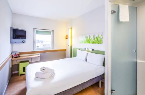 Imagen de la habitación del Hotel Ibis Budget Santeny. Foto 4