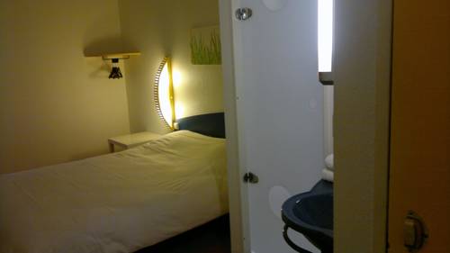 Imagen de la habitación del Hotel Ibis Budget Sète Centre. Foto 15