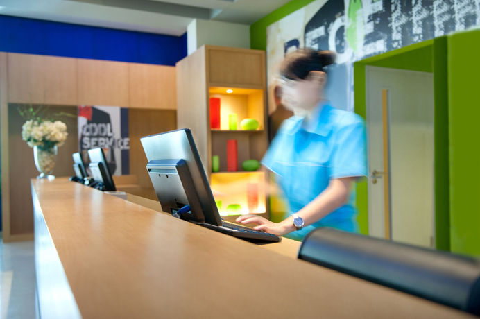 Imagen de los interiores del Hotel Ibis Budget Semarang Tendean. Foto 15