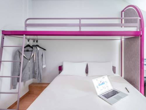 Imagen de la habitación del Hotel Ibis Budget Senlis. Foto 6