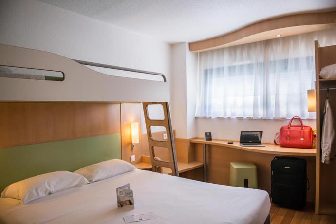 Imagen de la habitación del Hotel Ibis Budget Site du Futuroscope. Foto 5