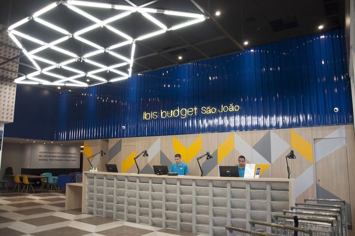 Imagen de los interiores del Hotel Ibis Budget Sp Centro São João. Foto 18