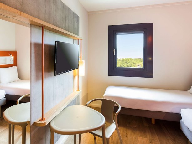 Imagen de la habitación del Hotel Ibis Budget Stein Maastricht. Foto 17