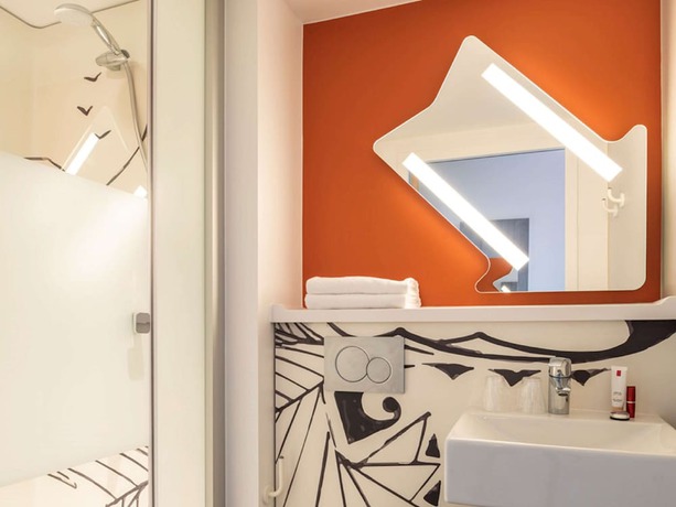 Imagen de la habitación del Hotel Ibis Budget Strasbourg Centre Gare. Foto 10
