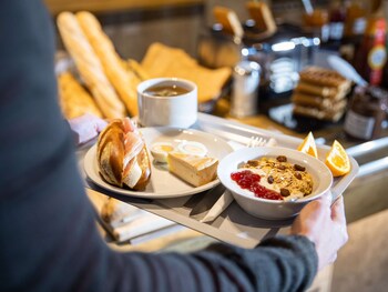 Imagen del bar/restaurante del Hotel Ibis Budget Strasbourg Centre Republique. Foto 3