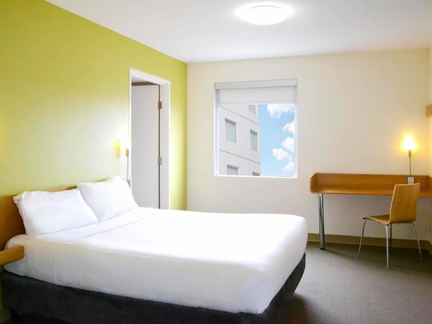 Imagen de la habitación del Hotel Ibis Budget Sydney Airport. Foto 8
