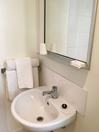 Imagen de la habitación del Hotel Ibis Budget Sydney Airport. Foto 9