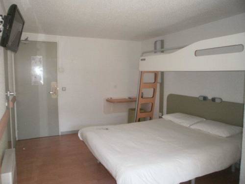 Imagen de la habitación del Hotel Ibis Budget Tarbes. Foto 3