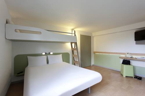 Imagen de la habitación del Hotel Ibis Budget Tarbes. Foto 7