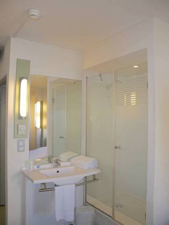 Imagen de la habitación del Hotel Ibis Budget Toulon Centre. Foto 4