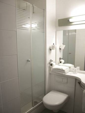 Imagen de la habitación del Hotel Ibis Budget Toulon Centre. Foto 13