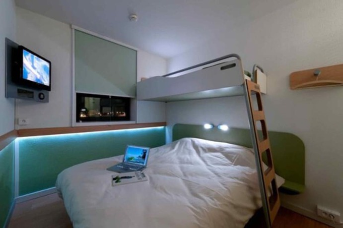 Imagen de la habitación del Hotel Ibis Budget Toulouse Aéroport. Foto 7