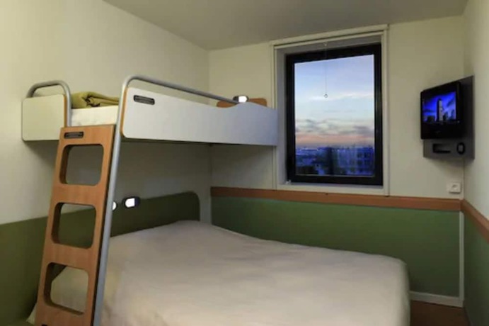 Imagen de la habitación del Hotel Ibis Budget Toulouse Aéroport. Foto 13