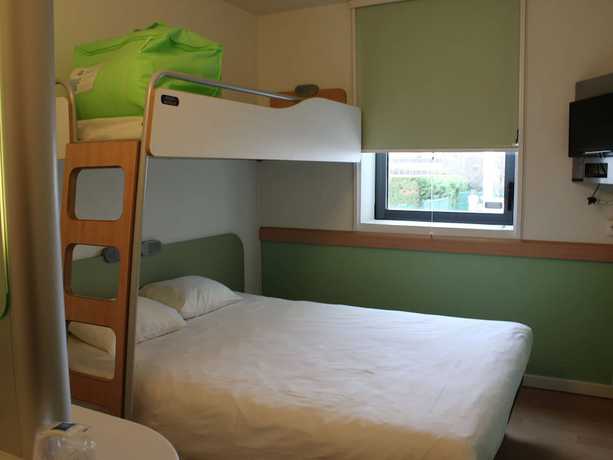 Imagen de la habitación del Hotel Ibis Budget Toulouse Aéroport. Foto 15