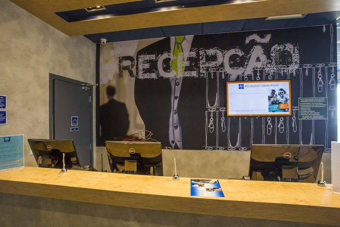 Imagen de los interiores del Hotel Ibis Budget Uberlandia. Foto 20