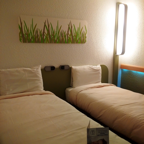 Imagen de la habitación del Hotel Ibis Budget Versailles Coignières. Foto 6