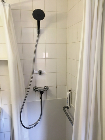 Imagen de la habitación del Hotel Ibis Budget Versailles Coignières. Foto 11