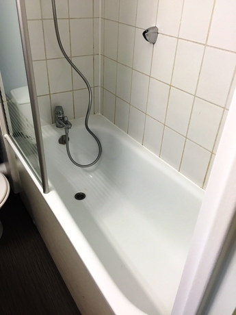 Imagen de la habitación del Hotel Ibis Budget Versailles Coignières. Foto 12