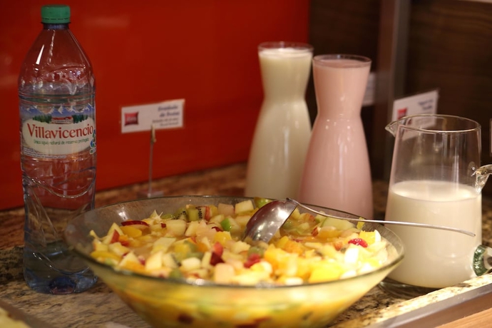 Imagen del bar/restaurante del Hotel Ibis Buenos Aires Congreso. Foto 2