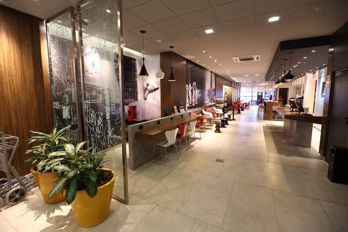 Imagen de los interiores del Hotel Ibis Buenos Aires Obelisco. Foto 15