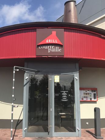 Imagen del bar/restaurante del Hotel Ibis Caen Porte De Bretagne. Foto 2