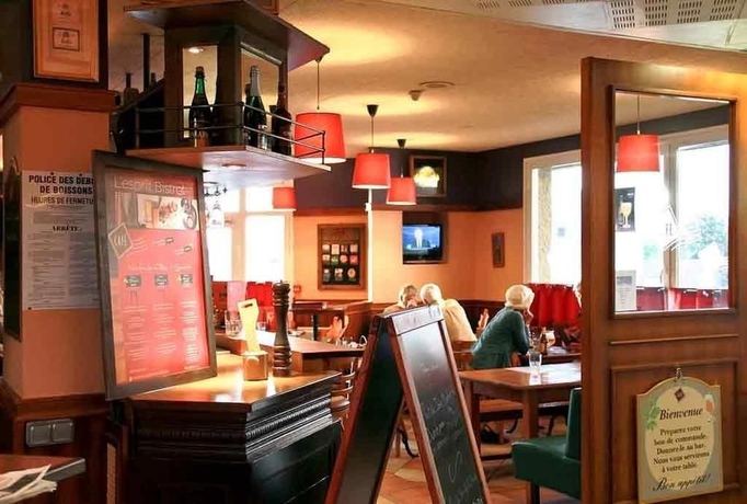 Imagen del bar/restaurante del Hotel Ibis Calais Car Ferry. Foto 6