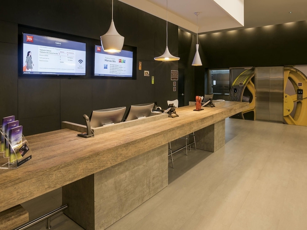 Imagen de los interiores del Hotel Ibis Cali Granada. Foto 19