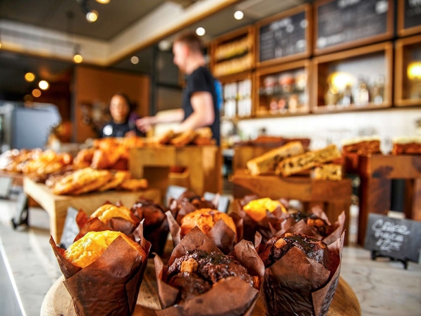 Imagen del bar/restaurante del Hotel Ibis Cambridge Central Station. Foto 9