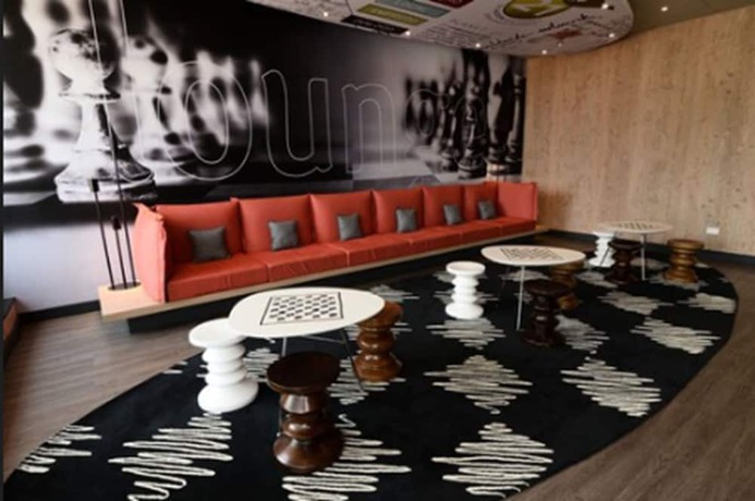 Imagen del bar/restaurante del Hotel Ibis Campo Grande. Foto 12