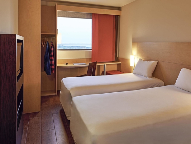 Imagen de la habitación del Hotel Ibis Cancun Centro. Foto 16