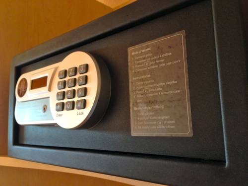 Imagen de la habitación del Hotel Ibis Cannes Centre. Foto 9