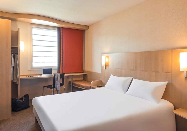 Imagen de la habitación del Hotel Ibis Cannes Mandelieu. Foto 12