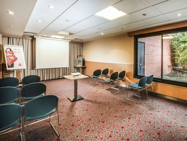 Imagen de los interiores del Hotel Ibis Cannes Mandelieu. Foto 16