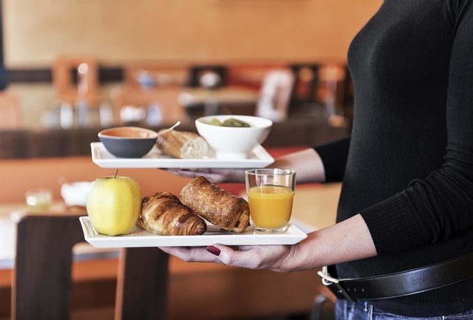 Imagen del bar/restaurante del Hotel Ibis Cannes Mandelieu. Foto 11