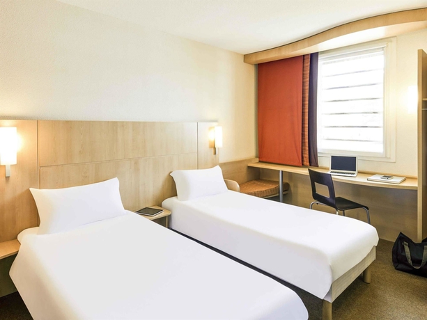 Imagen de la habitación del Hotel Ibis Cannes Mandelieu. Foto 15