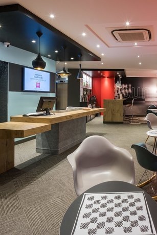 Imagen de los interiores del Hotel Ibis Cannes Plage La Bocca. Foto 19