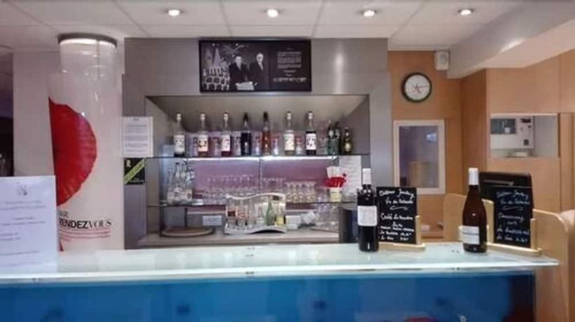 Imagen del bar/restaurante del Hotel Ibis Carcassonne Centre La Cité. Foto 9