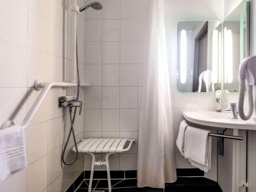 Imagen de la habitación del Hotel Ibis Carcassonne Est La Cit&eacute;. Foto 7