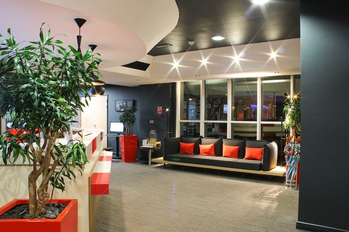 Imagen de los interiores del Hotel Ibis Cardiff. Foto 18