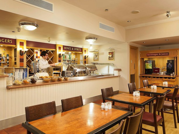 Imagen del bar/restaurante del Hotel Ibis Carlisle &ndash; City Centre. Foto 3