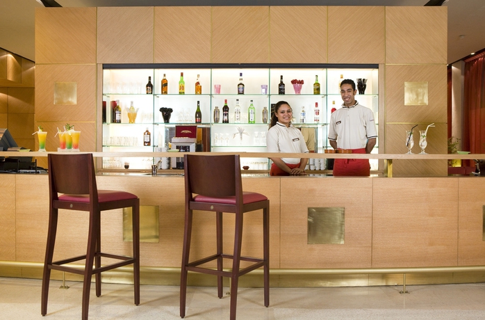 Imagen del bar/restaurante del Hotel Ibis Casablanca City Center. Foto 9