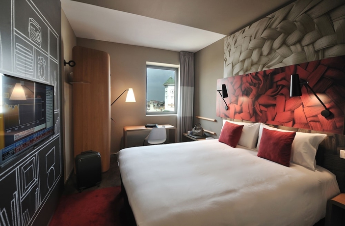 Imagen de la habitación del Hotel Ibis Casa-voyageurs. Foto 13