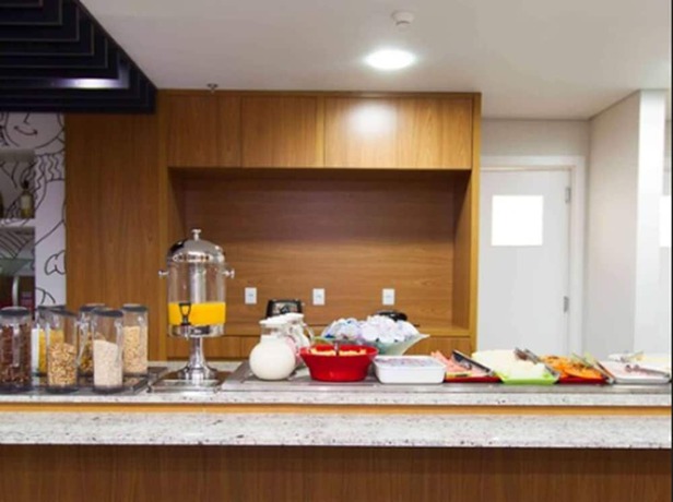 Imagen del bar/restaurante del Hotel Ibis Cascavel. Foto 8