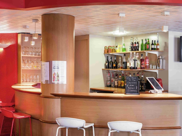 Imagen general del Hotel Ibis Cergy Pontoise Le Port. Foto 9