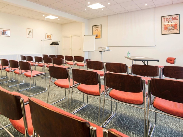 Imagen de los interiores del Hotel Ibis Charleville-mezi&egrave;res. Foto 8