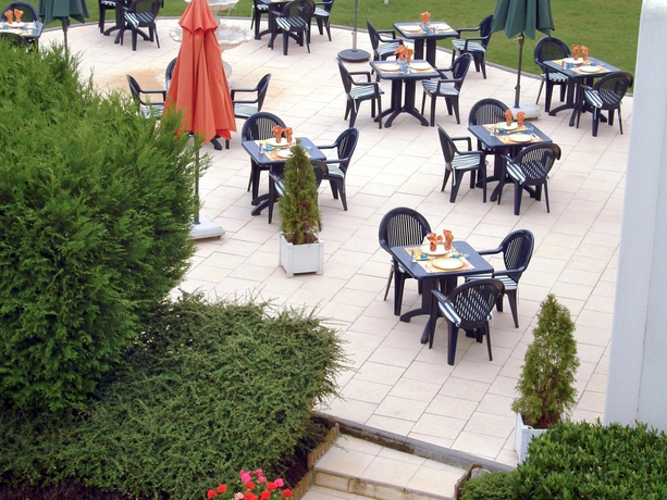 Imagen del bar/restaurante del Hotel Ibis Charleville-mezi&egrave;res. Foto 5