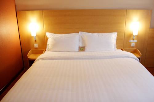 Imagen de la habitación del Hotel Ibis Chengdu Chunxi Road. Foto 6