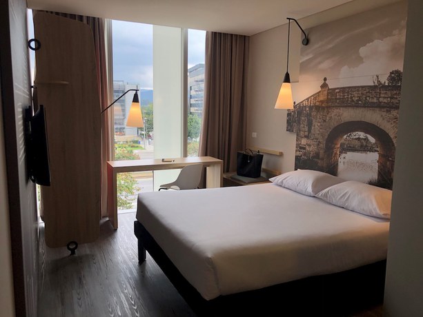 Imagen de la habitación del Hotel Ibis Chia. Foto 8