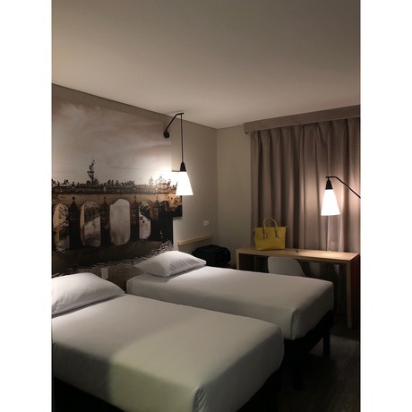 Imagen de la habitación del Hotel Ibis Chia. Foto 9