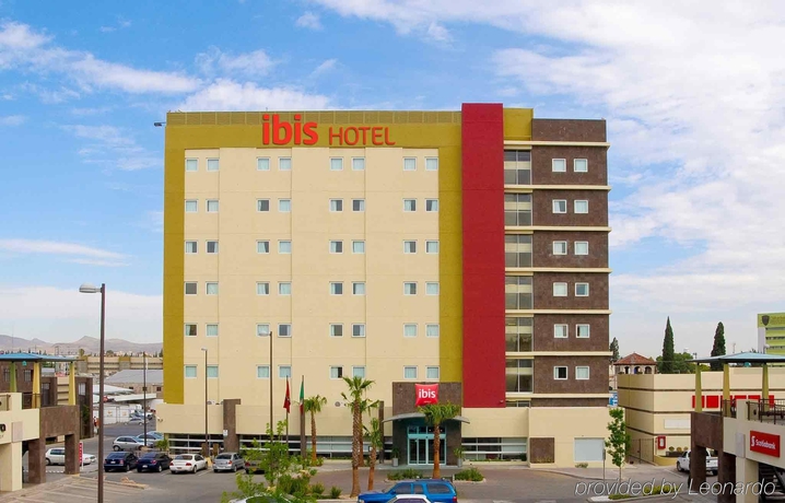 Imagen de los exteriores del Hotel Ibis Chihuahua. Foto 14